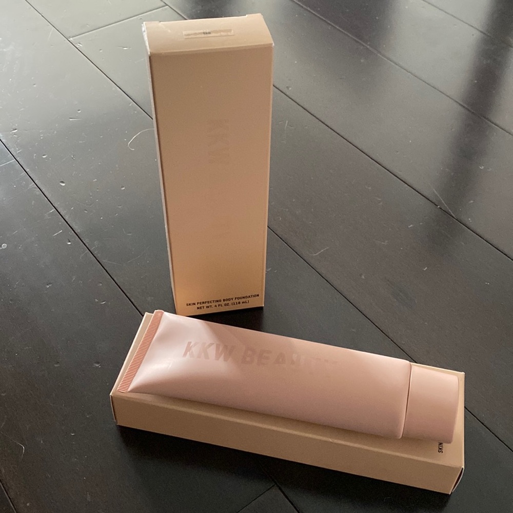 KKW SKIN PERFECTING BODY FOUNDATION new tan 4oz